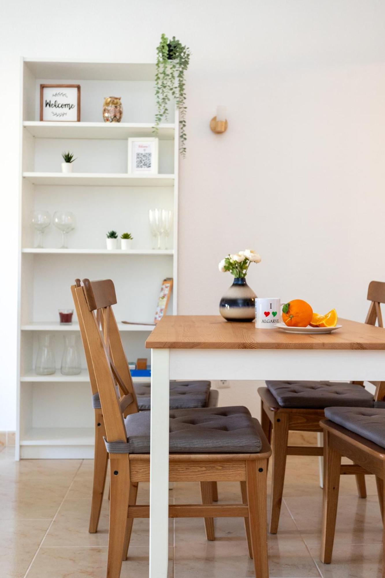 Apartment Centre By Calyferias